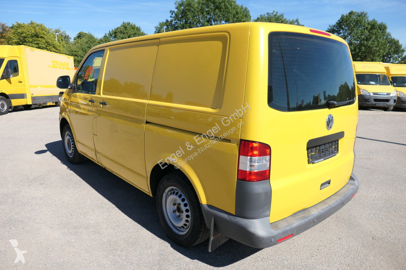 Véhicule utilitaire Volkswagen T5 Transporter...