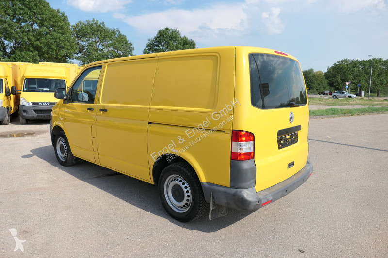 Véhicule utilitaire Volkswagen T5 Transporter...