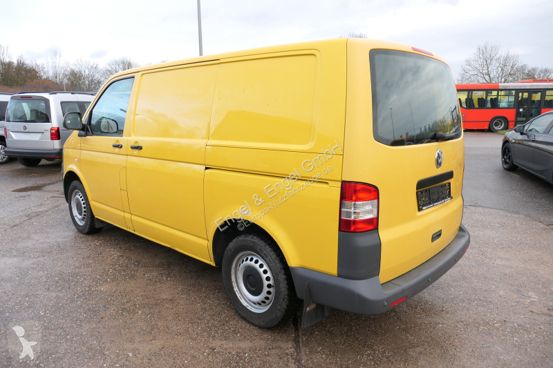 Véhicule utilitaire Volkswagen T5 Transporter...
