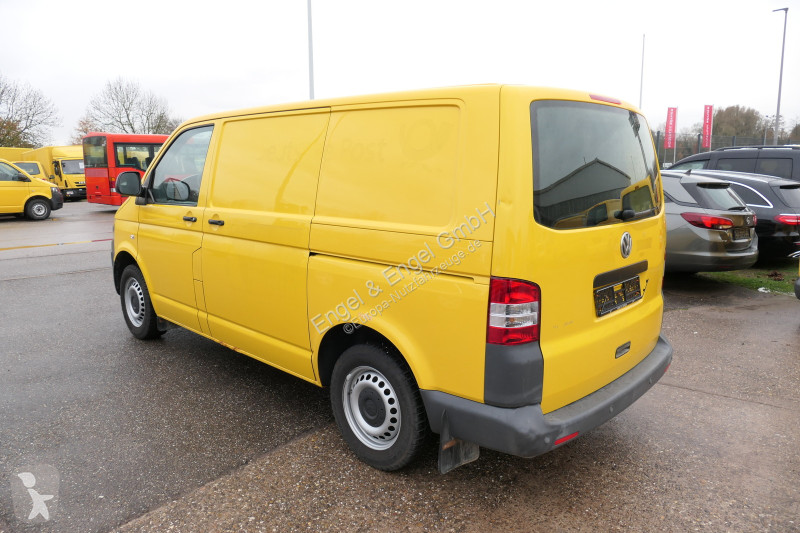Véhicule utilitaire Volkswagen T5 Transporter...