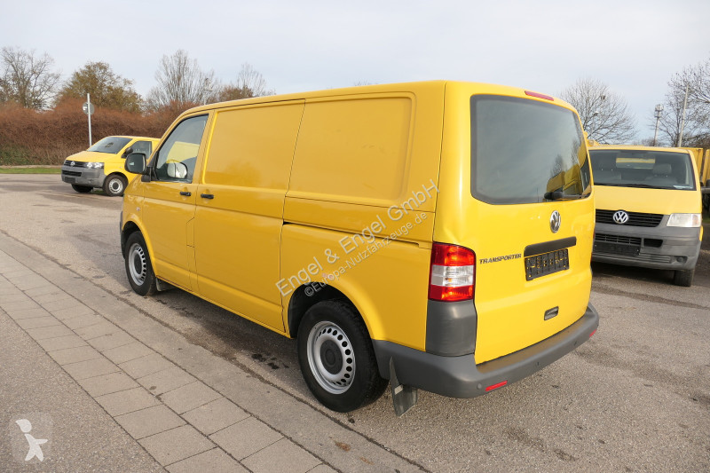 Véhicule utilitaire Volkswagen T5 Transporter...