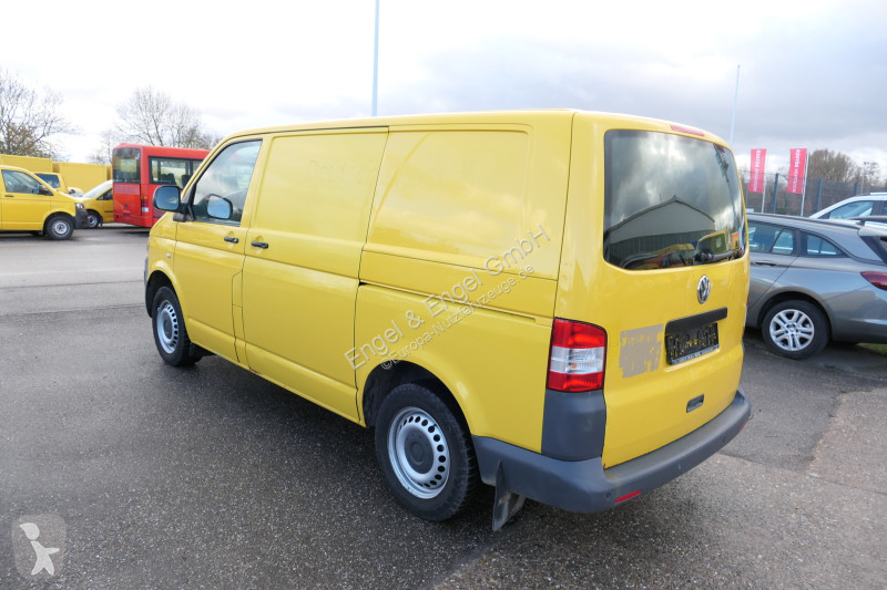 Véhicule utilitaire Volkswagen T5 Transporter...
