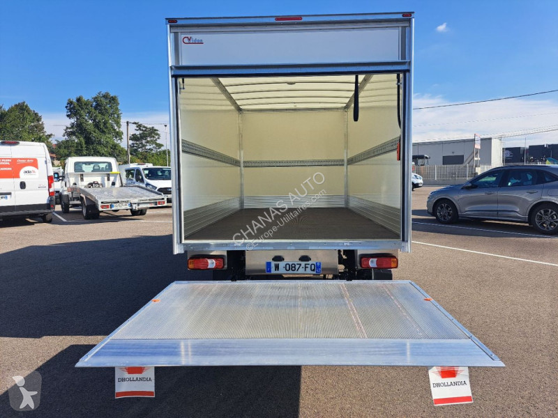 Nyttofordon Iveco 35S18 A8 180CV 3L HAYON...