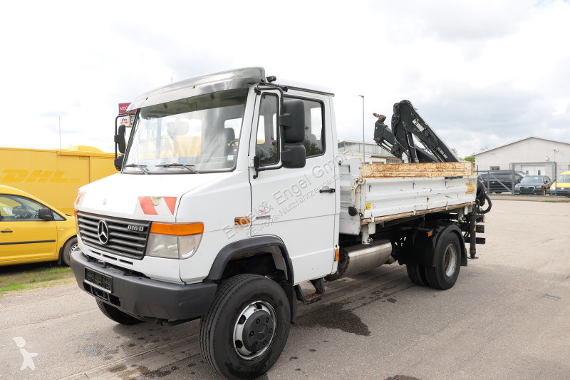 Furgoneta Mercedes Vario 816D mit Ladekran 3...