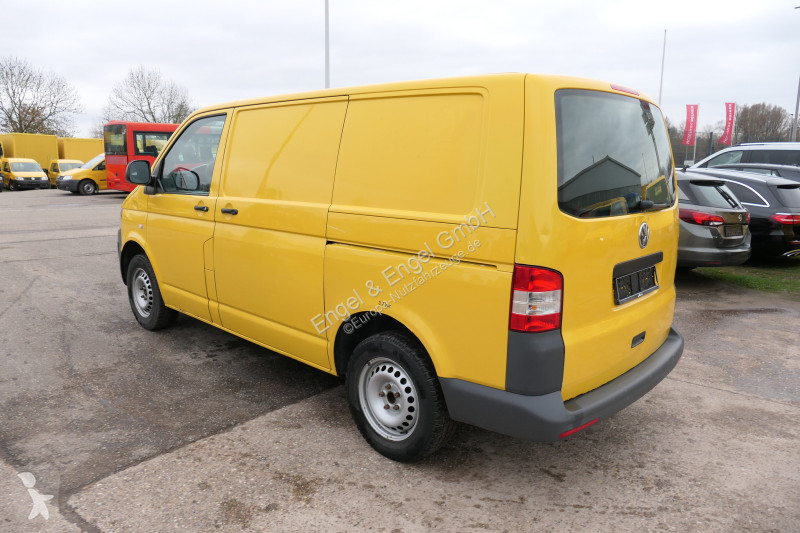 Véhicule utilitaire Volkswagen T5 Transporter...