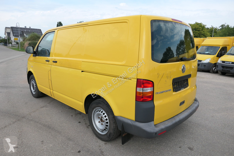 Autoutilitară Volkswagen T5 Transporter 2.0 TDI...