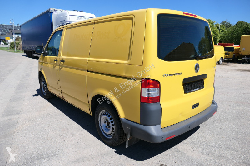 Véhicule utilitaire Volkswagen T5 Transporter...
