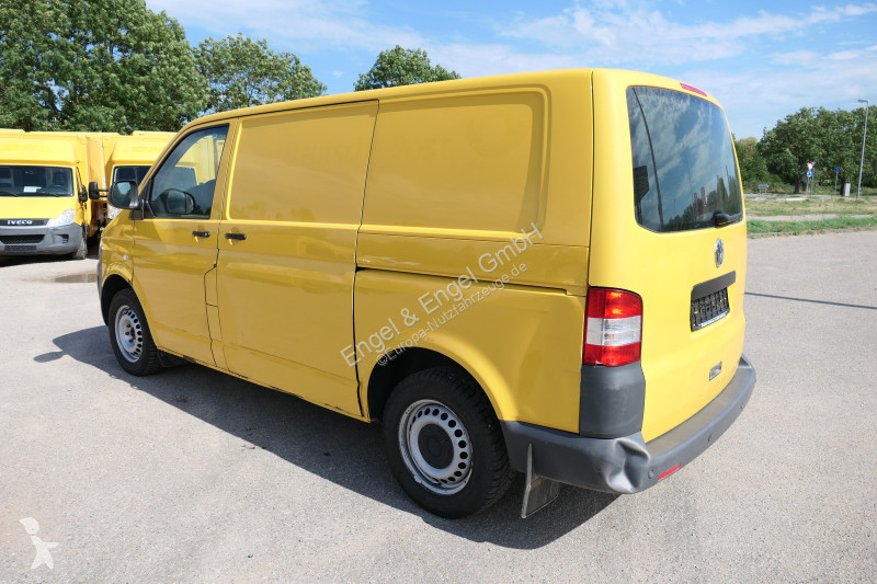 Autoutilitară Volkswagen T5 Transporter 2.0 TDI...