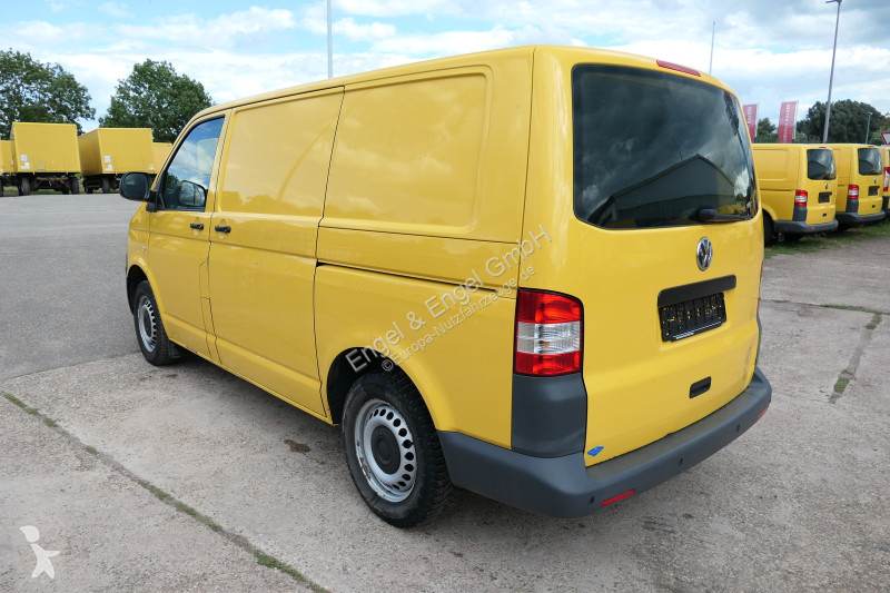 Véhicule utilitaire Volkswagen T5 Transporter...
