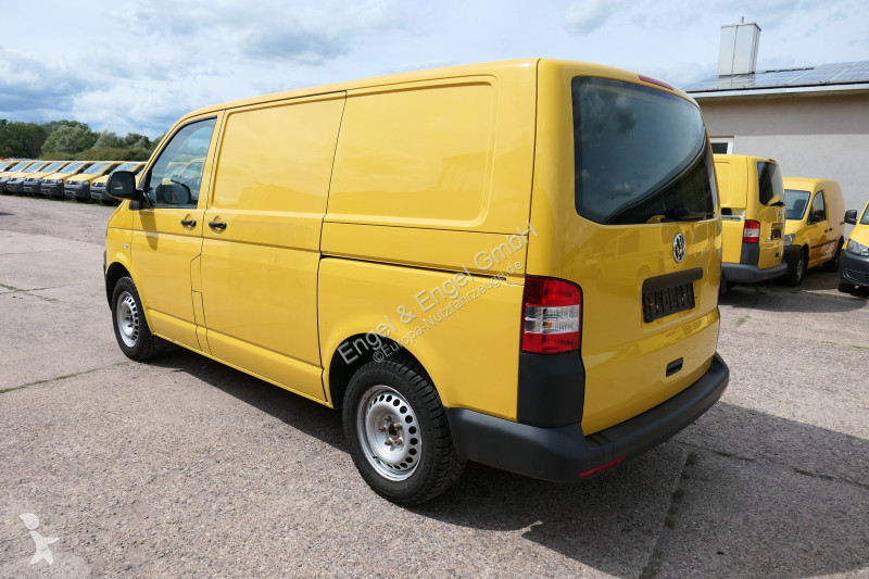 Véhicule utilitaire Volkswagen T5 Transporter...