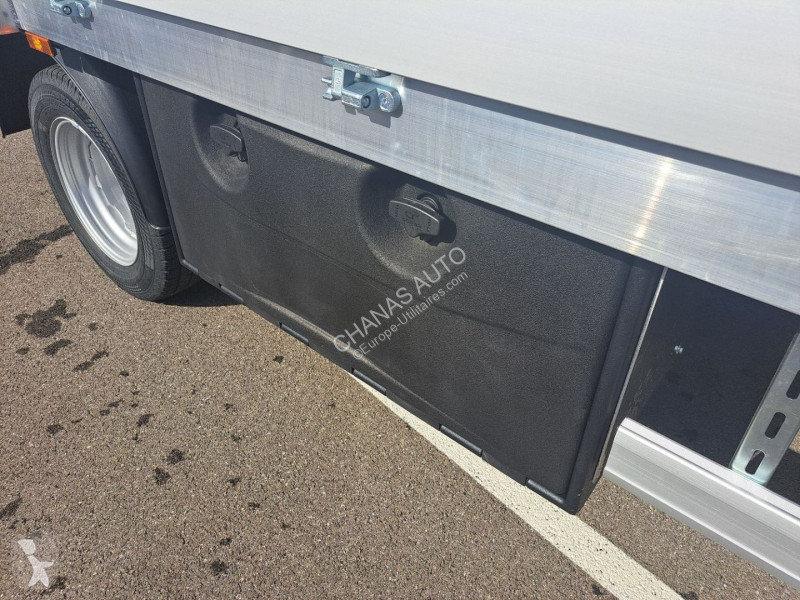 Furgoneta Iveco 35C16 160CV 3L ALUMINIUM 4M