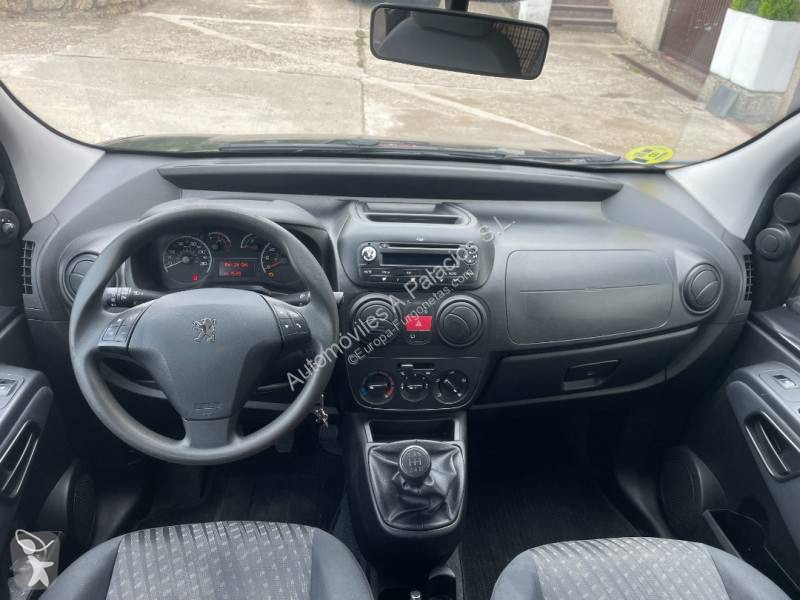 Véhicule utilitaire Peugeot