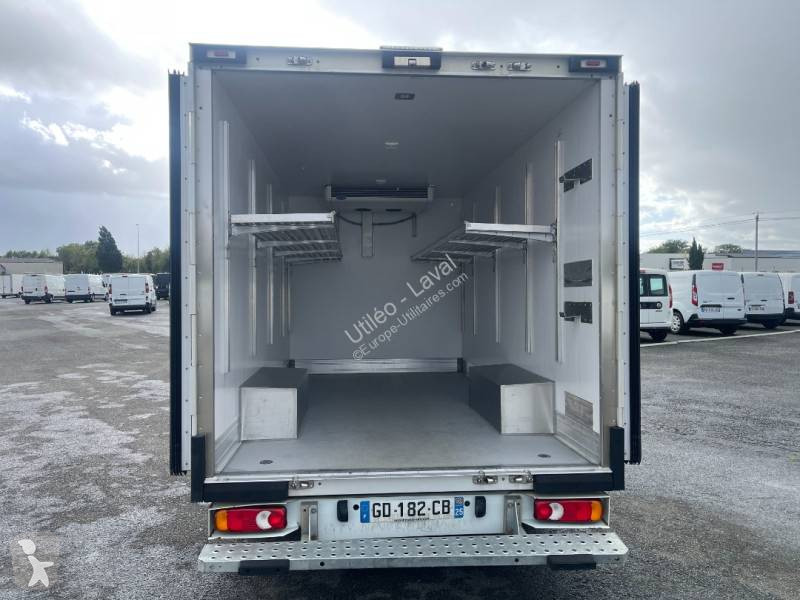 Véhicule utilitaire Peugeot