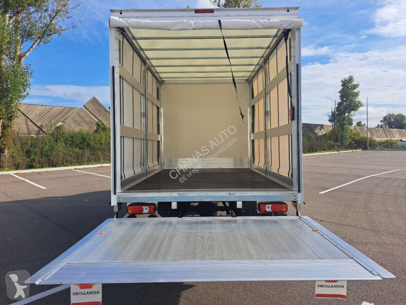 Véhicule utilitaire Iveco 35C18 180CV 3L PLSC...