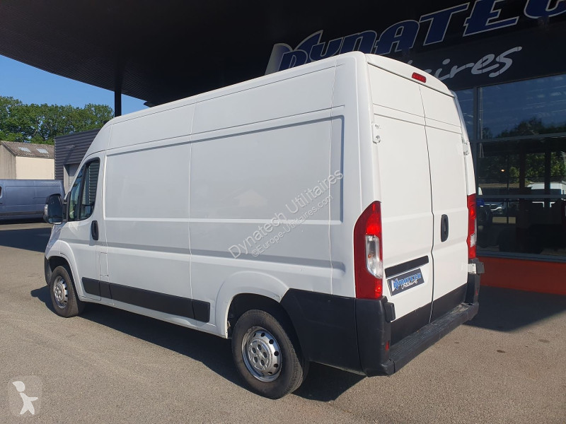 Véhicule utilitaire Peugeot BOXER FG 333 L2H2...