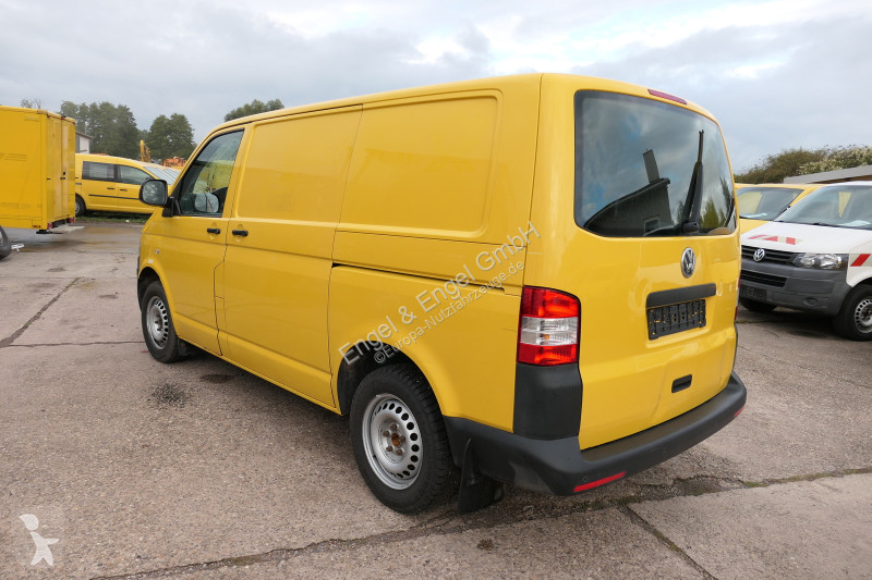 Véhicule utilitaire Volkswagen T5 Transporter...