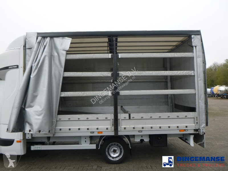 Véhicule utilitaire Renault 170 dci 4x2 curtain...