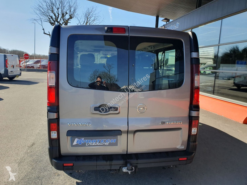 Véhicule utilitaire Opel VIVARO COMBI 1.6 CDTI...