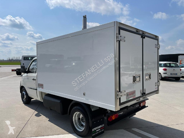 Autoutilitară Piaggio Porter NP6 ISOTERMICO