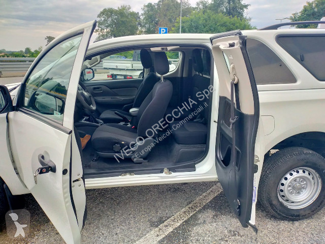 Véhicule utilitaire Fiat FULLBACK
