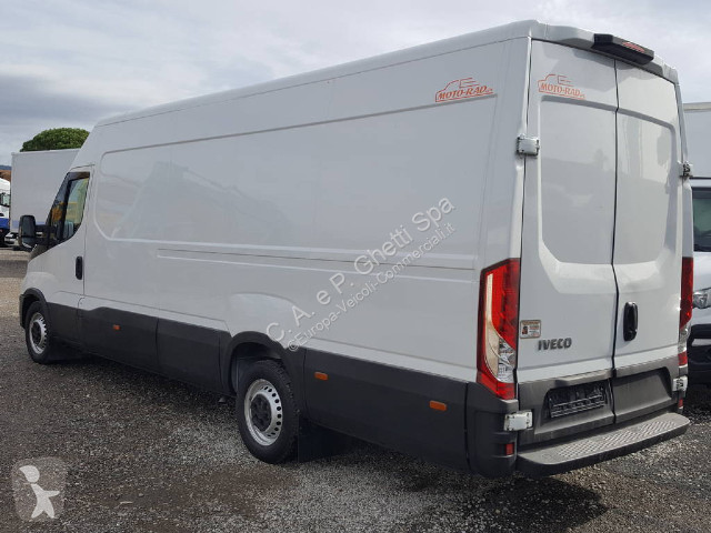 Veicolo commerciale Iveco Daily 35S16