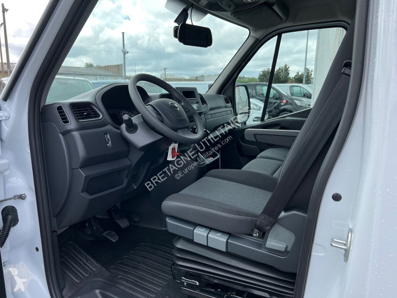 Véhicule utilitaire Nissan INTERSTAR CCB CAISSE...