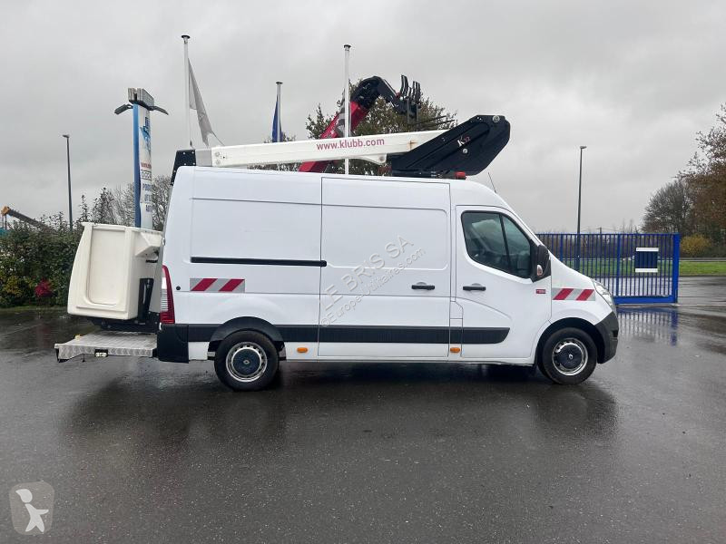 Véhicule utilitaire Renault 130cv