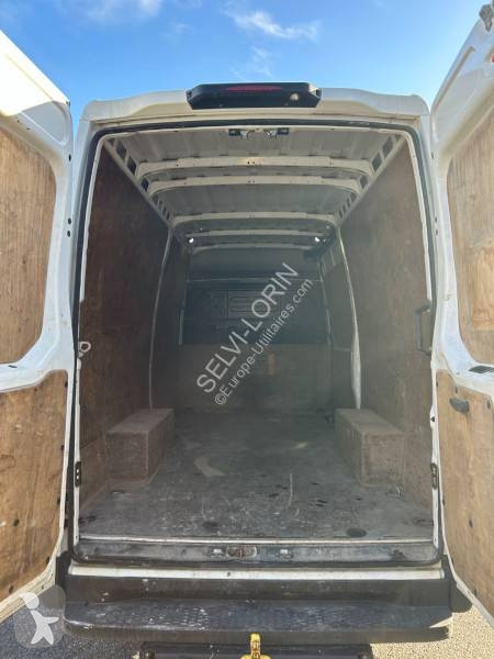 Veículo utilitário Iveco