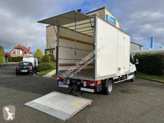 Véhicule utilitaire Mercedes
