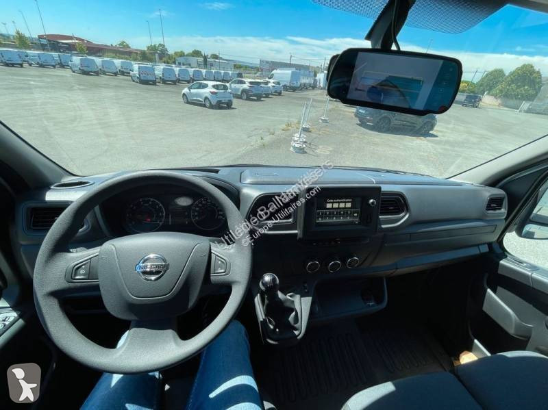 Furgoneta Nissan