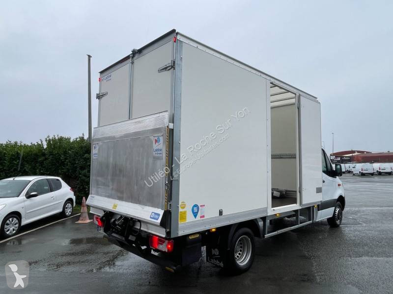 Véhicule utilitaire Mercedes