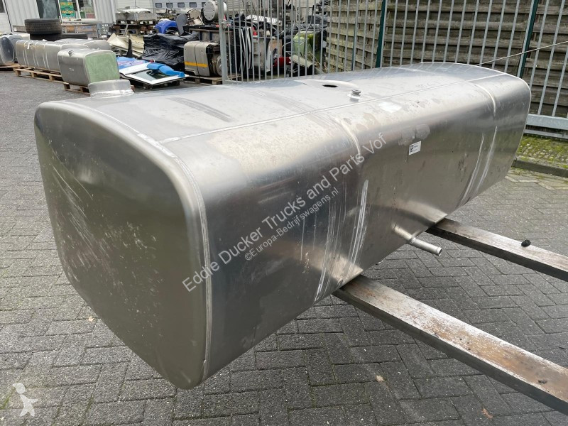 Véhicule utilitaire DAF 2198106 BRANDSTOFTANK...