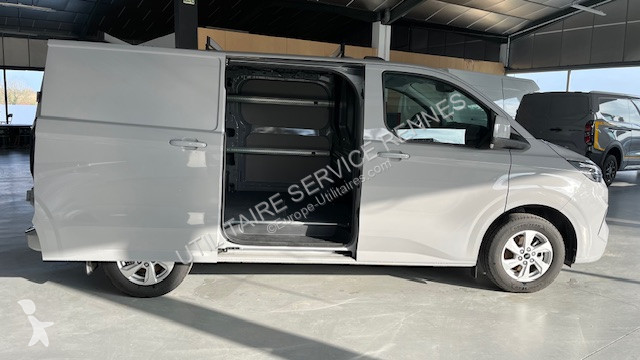 Véhicule utilitaire Ford 300 L1H1 2.0 ECOBLUE...