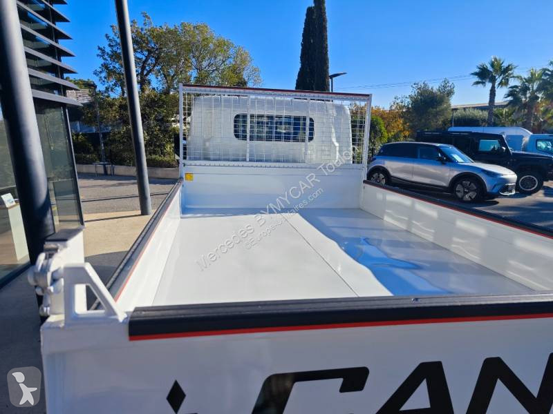 Véhicule utilitaire Fuso