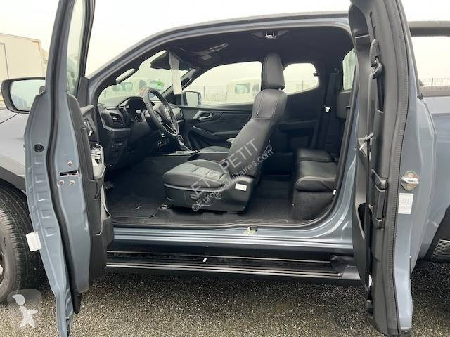 Véhicule utilitaire Isuzu