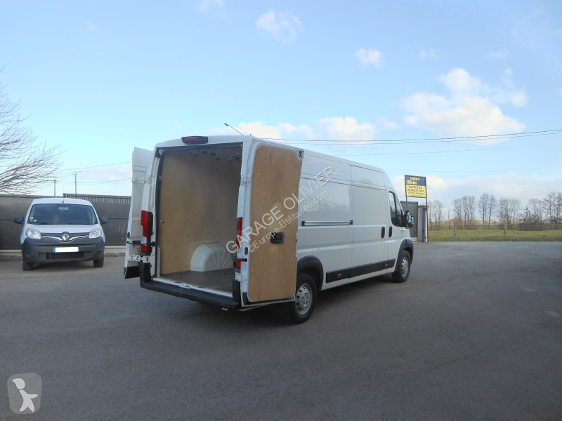 Véhicule utilitaire Peugeot 435 L4H2 2.2...