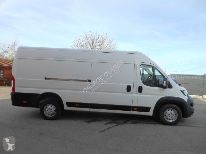 Autoutilitară Peugeot 435 L4H2 2.2 Bluehdi 140...