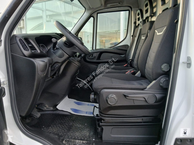 Autoutilitară Iveco  35S14 V 12m3