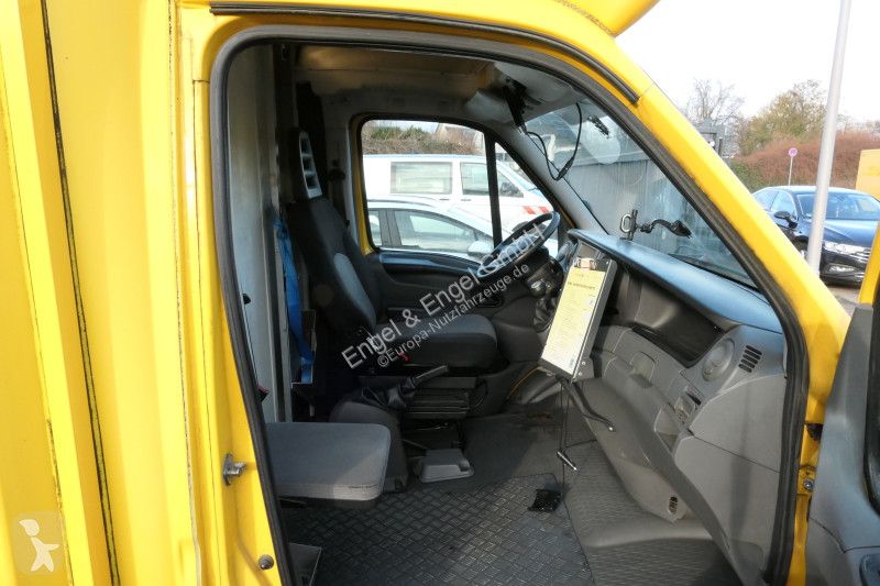 Veicolo commerciale Iveco Daily 35 S11 C30C...