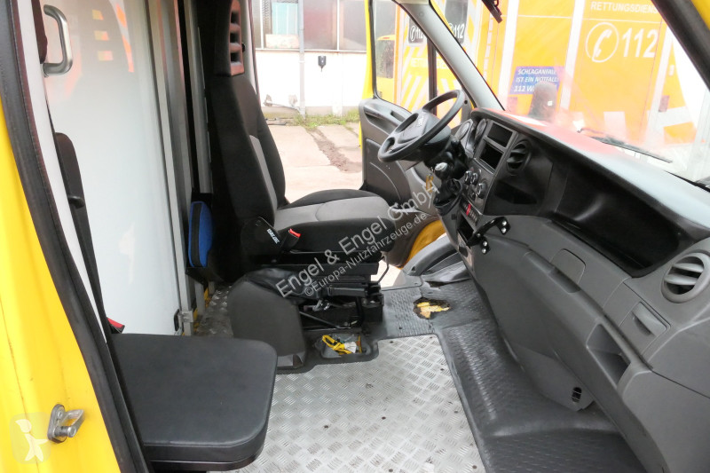 Veicolo commerciale Iveco Daily 35 S11 C30C...