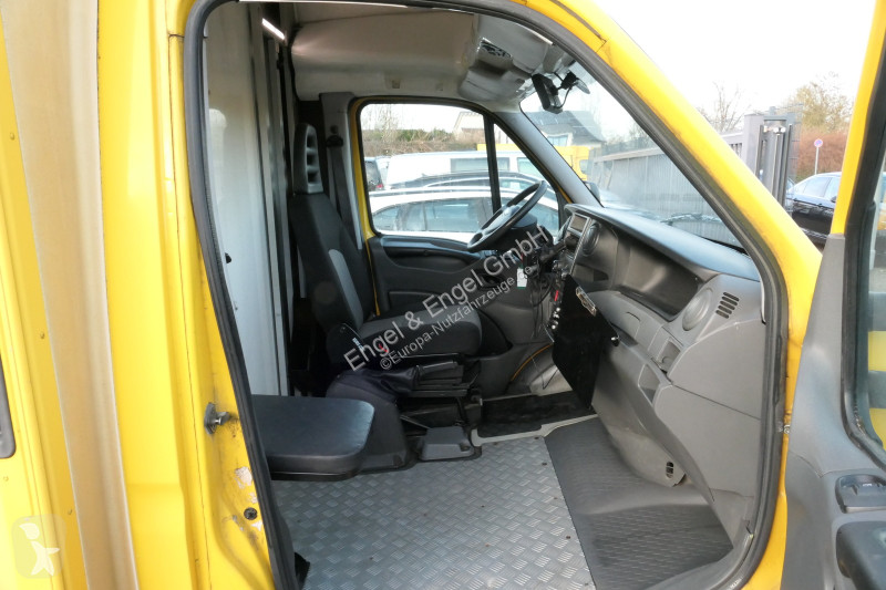 Veicolo commerciale Iveco Daily 35 S11 C30C...