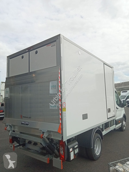Véhicule utilitaire Ford FRIGO 12M3 130 CV...
