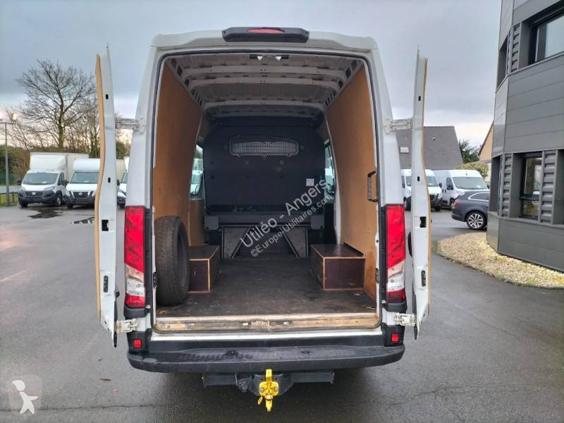 Véhicule utilitaire Iveco