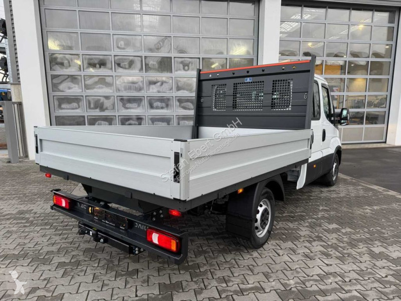 Véhicule utilitaire Iveco 35S16 A8 Pritsche...