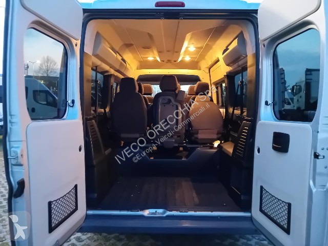 Veicolo commerciale Peugeot BOXER - 9 POSTI