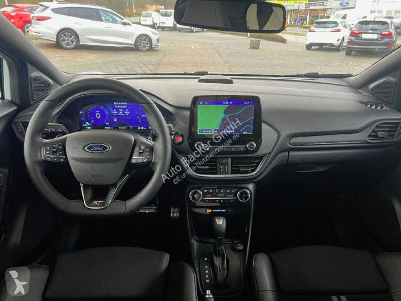 Furgoneta Ford ST X Aut. Navi,Kam,Pano,AHK,ACC uvm
