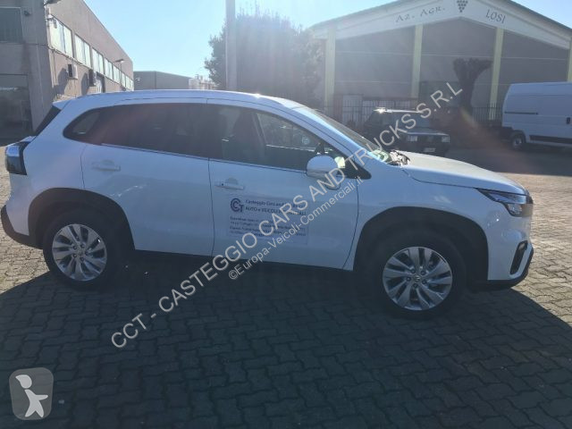 Véhicule utilitaire Suzuki S-CROSS 1.4 HYBRID