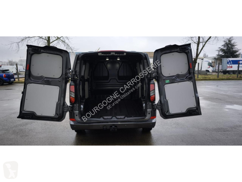 Véhicule utilitaire Ford TRANSIT CUSTOM 2.0...