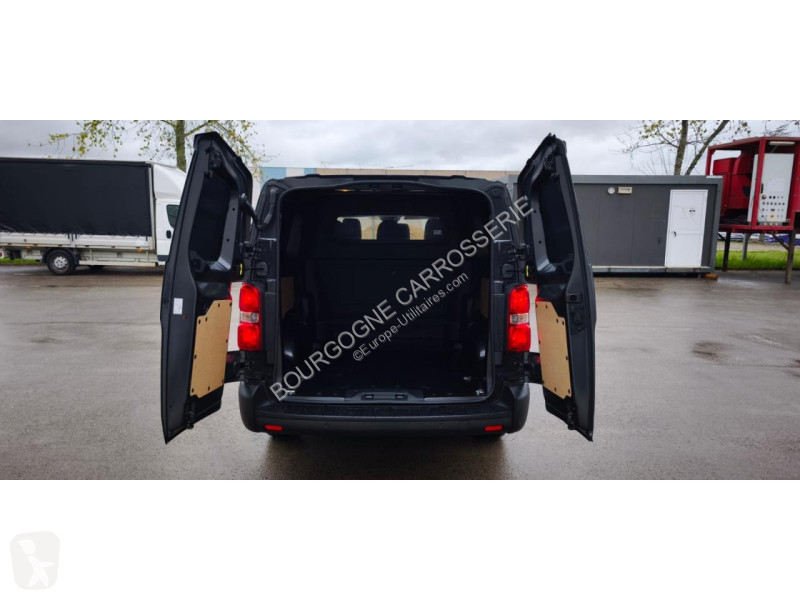 Véhicule utilitaire Opel VIVARO M1 2900 2.5...