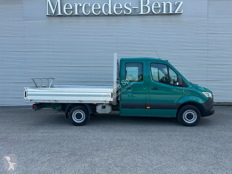 Véhicule utilitaire Mercedes III